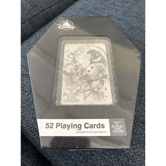 New DISNEY PARKS TIM BURTON’S THE NIGHTMARE BEFORE CHRISTMAS 52 PLAYING CARDS - Picture 1 of 8